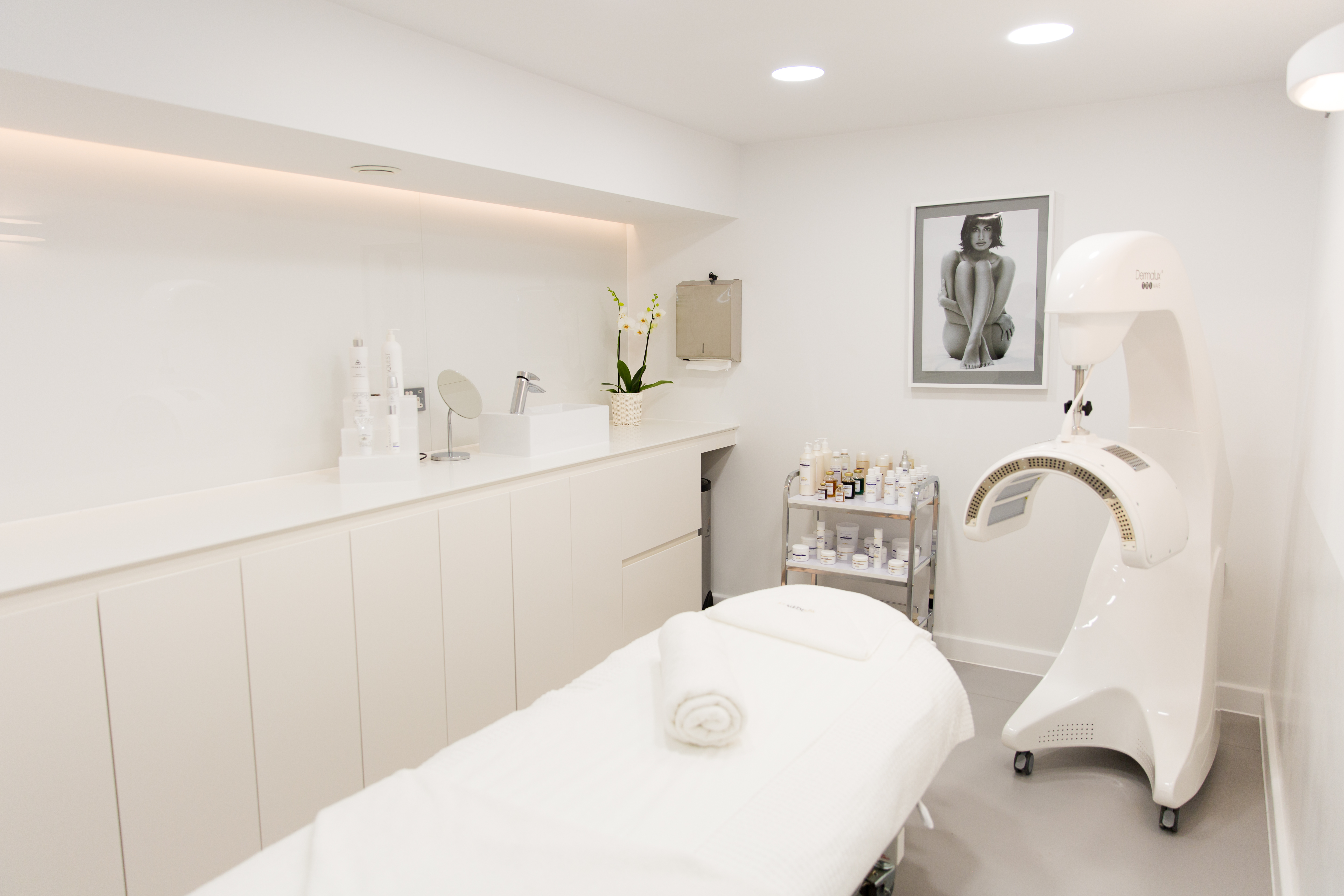 EF Medispa clinic room
