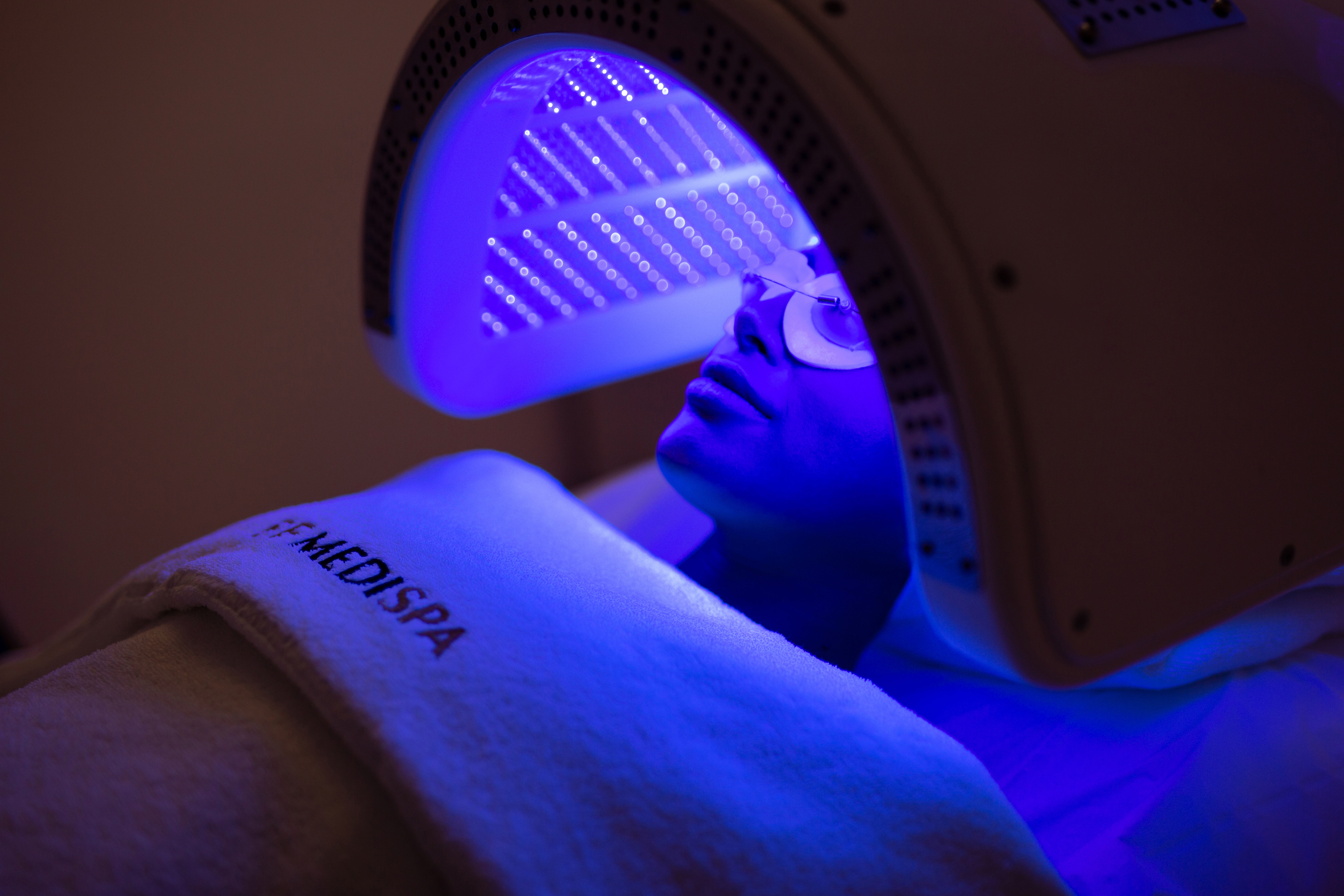 EF Medispa LED Luminous Lift