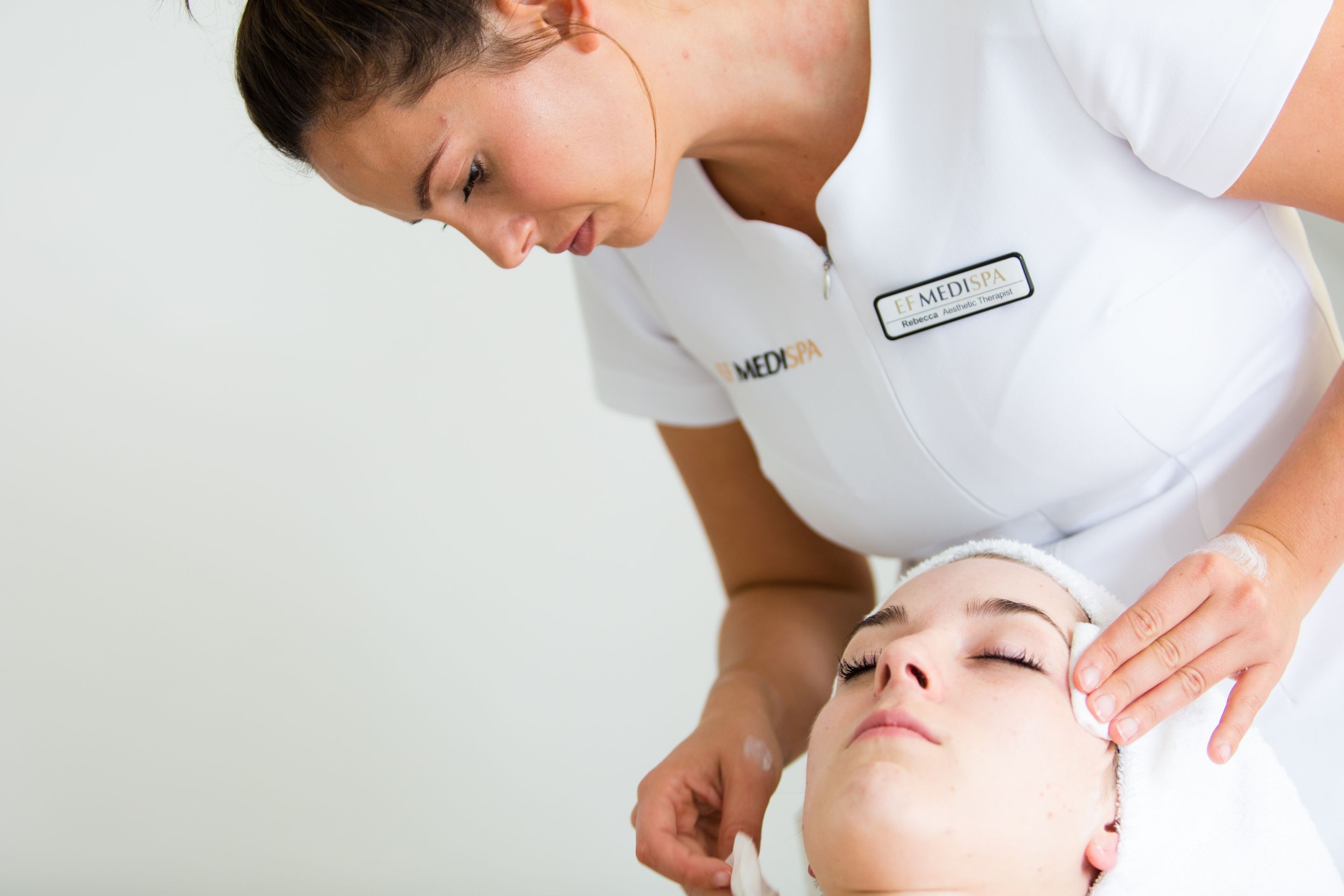 Acne & Rosacea Peels London